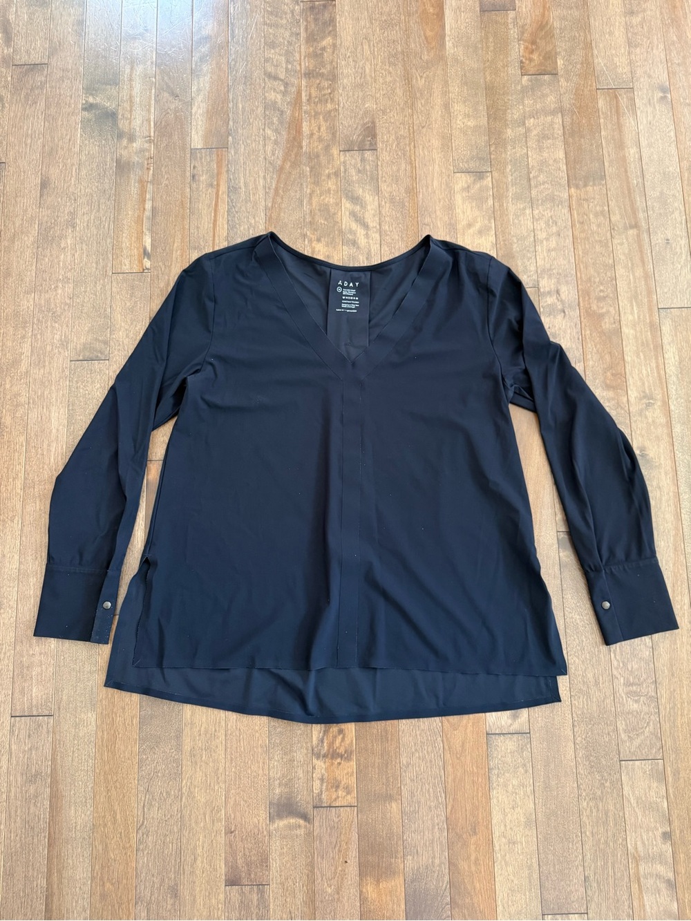 ADAY Something Tailored Women’s Shirt – Size Medium – Great Pre‑Owned Condition